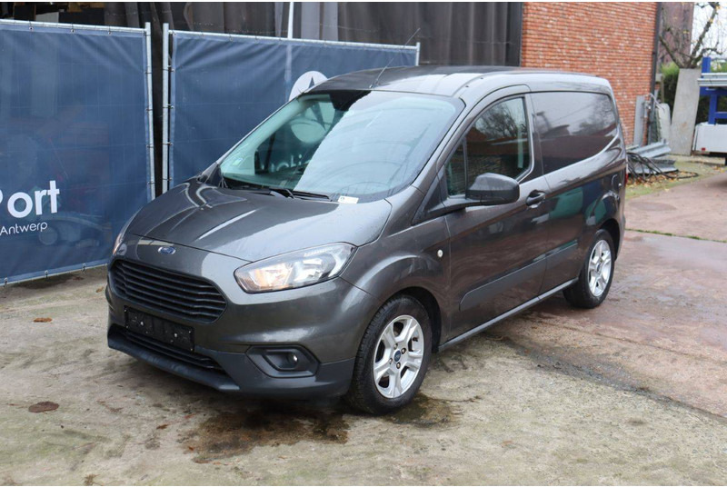 Furgón Ford Transit Courier: foto 9 Furgón Ford Transit Courier: foto 9