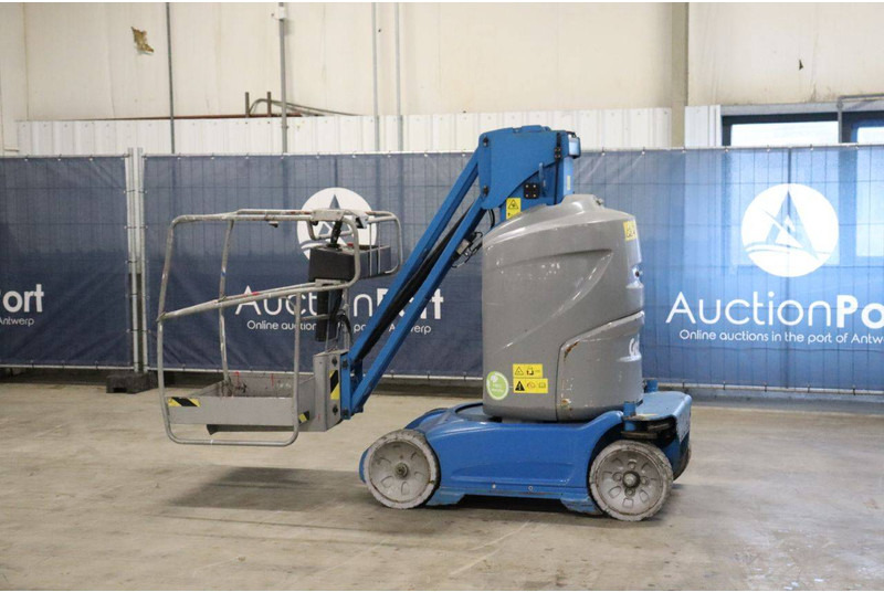 Genie GR26J - Plataforma de mástil vertical: foto 3 Genie GR26J - Plataforma de mástil vertical: foto 3