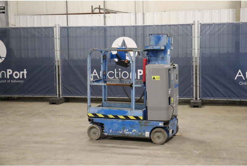 Genie GRC-12 - Plataforma de mástil vertical: foto 3 Genie GRC-12 - Plataforma de mástil vertical: foto 3