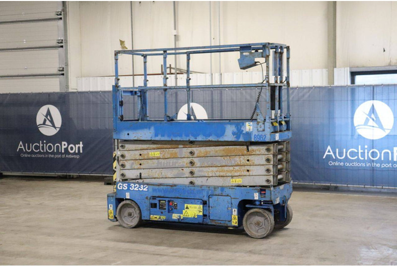 Genie GS-3232 - Plataforma de tijeras: foto 4 Genie GS-3232 - Plataforma de tijeras: foto 4