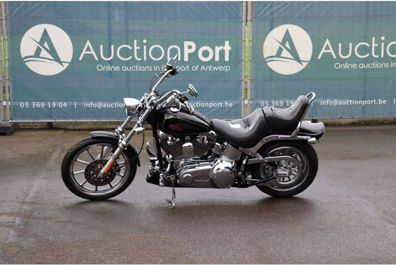 Harley-Davidson Softail Custom - Motocicleta: foto 1 Harley-Davidson Softail Custom - Motocicleta: foto 1