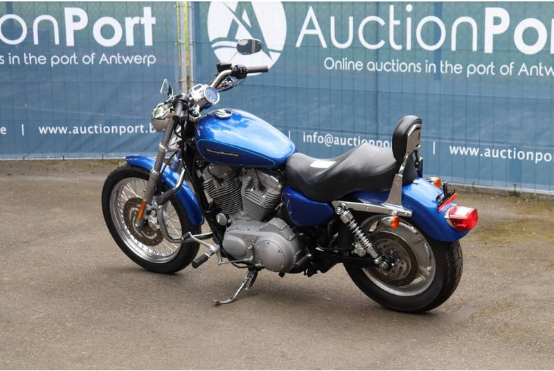 Harley-Davidson Sportster XL883 - Motocicleta: foto 3 Harley-Davidson Sportster XL883 - Motocicleta: foto 3