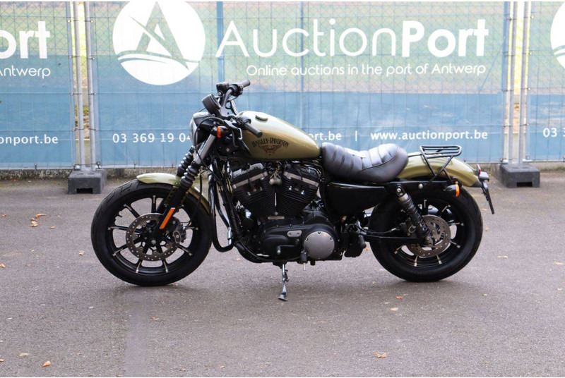 Harley-Davidson Sportster XL883 Iron - Motocicleta: foto 1 Harley-Davidson Sportster XL883 Iron - Motocicleta: foto 1