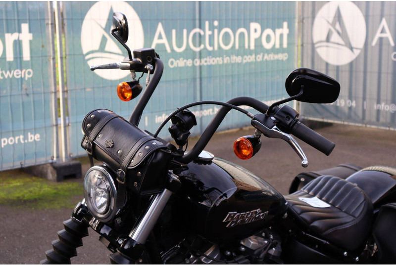 Motocicleta Harley-Davidson Street Bob: foto 16