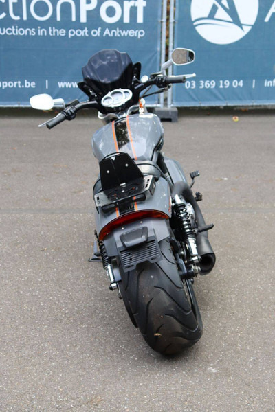 Harley-Davidson V-Rod - Motocicleta: foto 5 Harley-Davidson V-Rod - Motocicleta: foto 5
