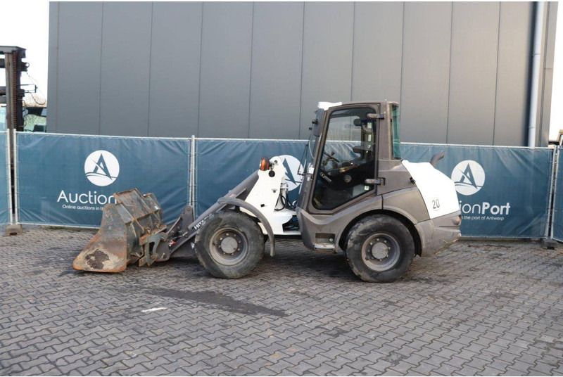 Hitachi ZW75 - Cargadora de ruedas: foto 2 Hitachi ZW75 - Cargadora de ruedas: foto 2