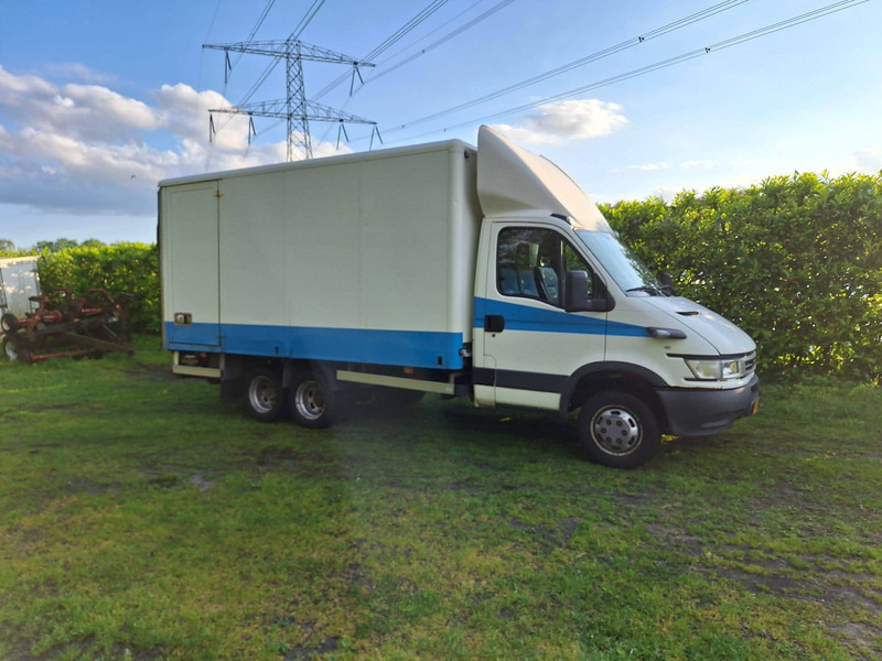 Iveco Daily 40c14 - Furgón: foto 4 Iveco Daily 40c14 - Furgón: foto 4