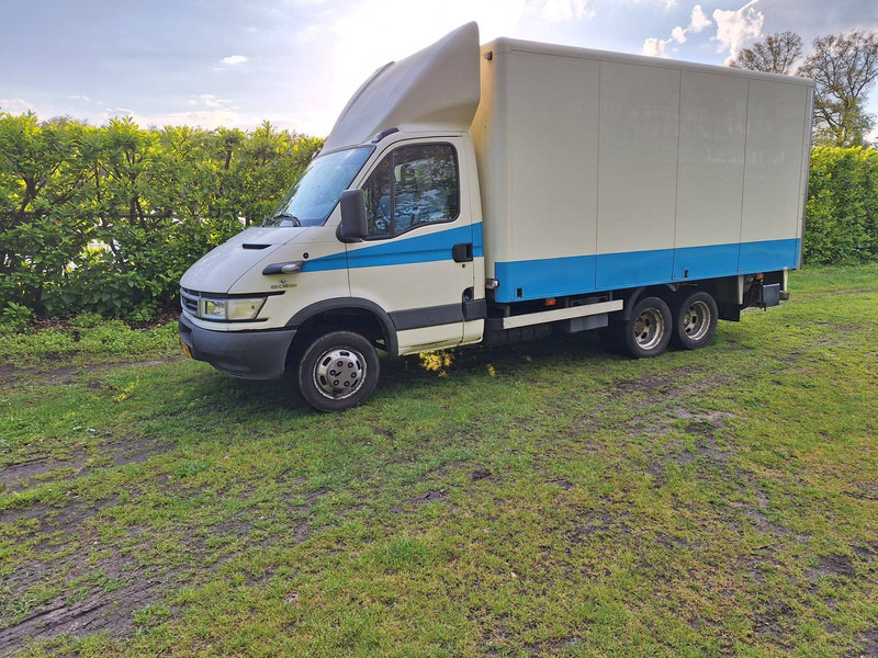 Iveco Daily 40c14 - Furgón: foto 2 Iveco Daily 40c14 - Furgón: foto 2