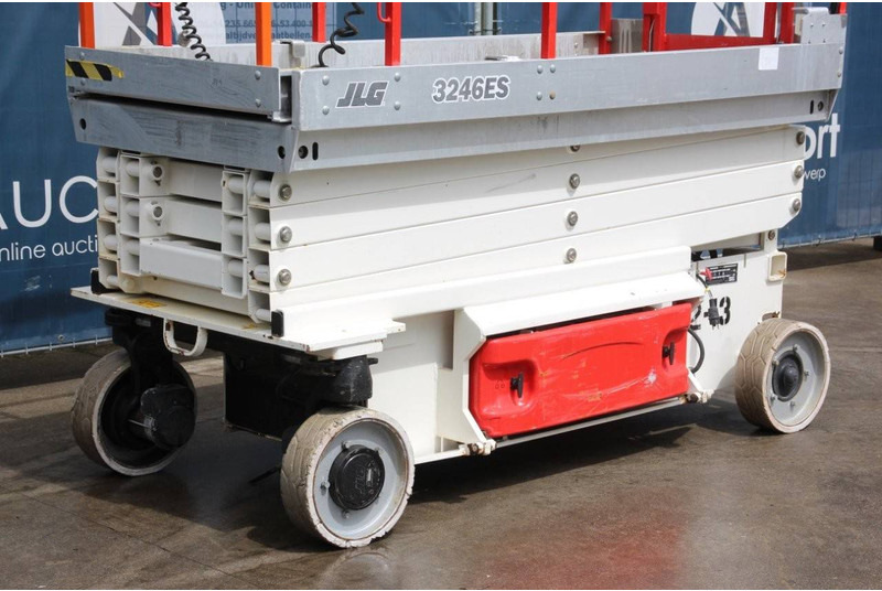 Plataforma de tijeras JLG 3246ES: foto 9 Plataforma de tijeras JLG 3246ES: foto 9