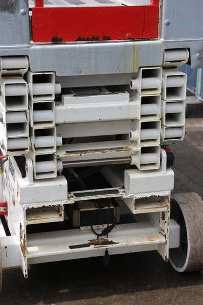 Plataforma de tijeras JLG 3246ES: foto 14 Plataforma de tijeras JLG 3246ES: foto 14