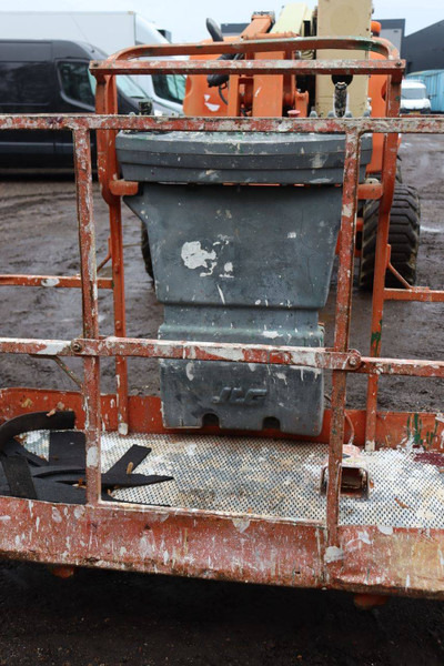 Plataforma articulada JLG 450AJ: foto 11