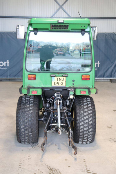 John Deere 2320 - Tractor: foto 5 John Deere 2320 - Tractor: foto 5