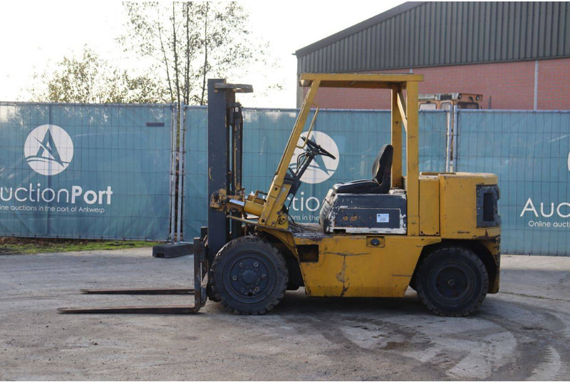 Komatsu - Carretilla elevadora diésel: foto 2 Komatsu - Carretilla elevadora diésel: foto 2