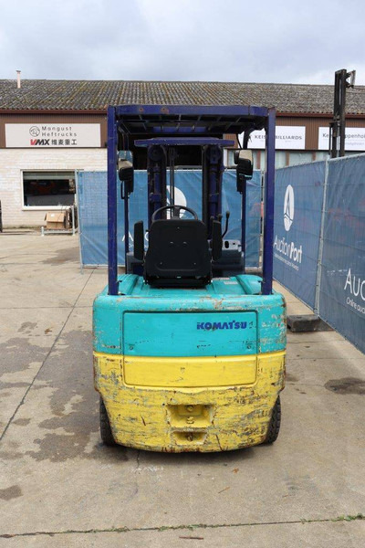 Komatsu FB25EX-8 - Carretilla elevadora eléctrica: foto 5 Komatsu FB25EX-8 - Carretilla elevadora eléctrica: foto 5