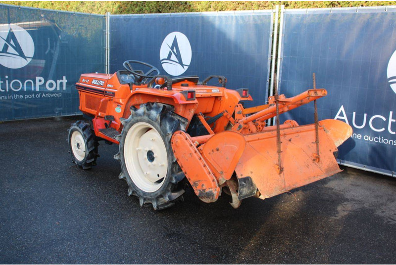 Kubota B1-17 Bulltra - Tractor: foto 3 Kubota B1-17 Bulltra - Tractor: foto 3