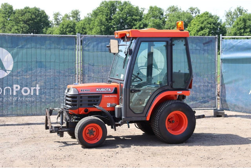 Kubota B2100HD - Tractor: foto 1 Kubota B2100HD - Tractor: foto 1