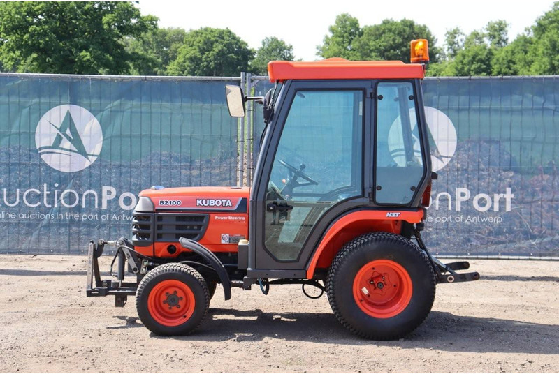 Kubota B2100HD - Tractor: foto 2 Kubota B2100HD - Tractor: foto 2