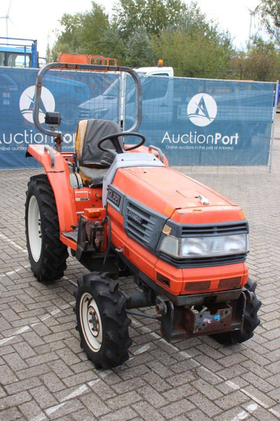 Tractor Kubota GRANDEL GL221: foto 6