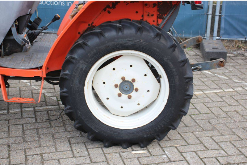 Tractor Kubota GRANDEL GL221: foto 12