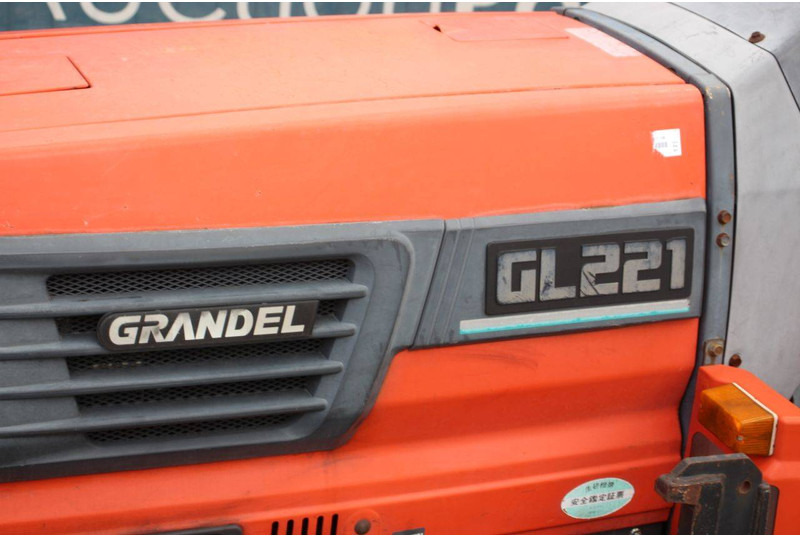 Tractor Kubota GRANDEL GL221: foto 10