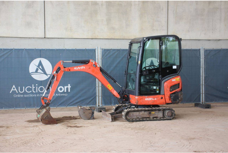 Kubota KX016-4 - Miniexcavadora: foto 1 Kubota KX016-4 - Miniexcavadora: foto 1