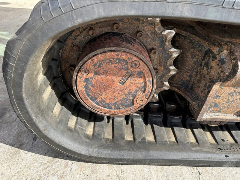 Excavadora de cadenas Kubota KX080-4: foto 17 Excavadora de cadenas Kubota KX080-4: foto 17