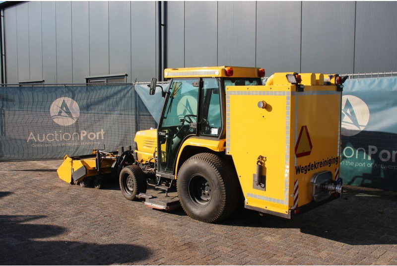 Kubota Version STV40 - Tractor: foto 3 Kubota Version STV40 - Tractor: foto 3