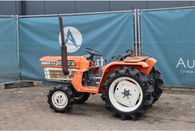 Kubota ZB1702-M - Tractor: foto 3 Kubota ZB1702-M - Tractor: foto 3