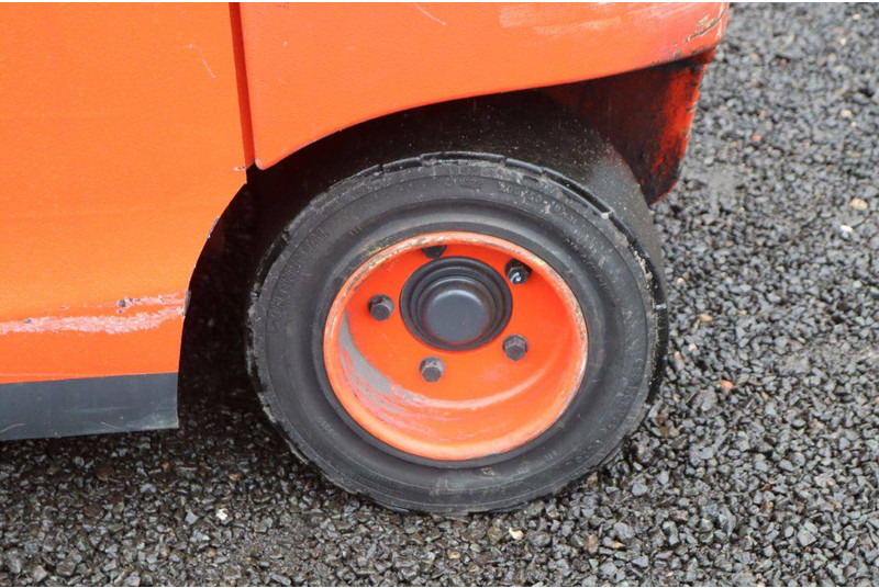 Carretilla elevadora eléctrica Linde E30L-01: foto 16 Carretilla elevadora eléctrica Linde E30L-01: foto 16