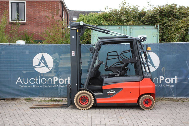 Linde E30L-01 - Carretilla elevadora eléctrica: foto 2 Linde E30L-01 - Carretilla elevadora eléctrica: foto 2