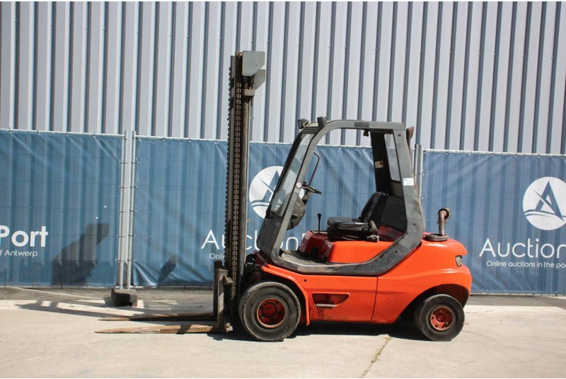 Linde H30D-02 - Carretilla elevadora diésel: foto 1 Linde H30D-02 - Carretilla elevadora diésel: foto 1