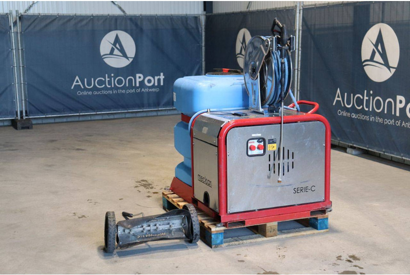 Meclean SERIE-CFB LiPoi4 24V - Hidrolimpiadora: foto 4 Meclean SERIE-CFB LiPoi4 24V - Hidrolimpiadora: foto 4