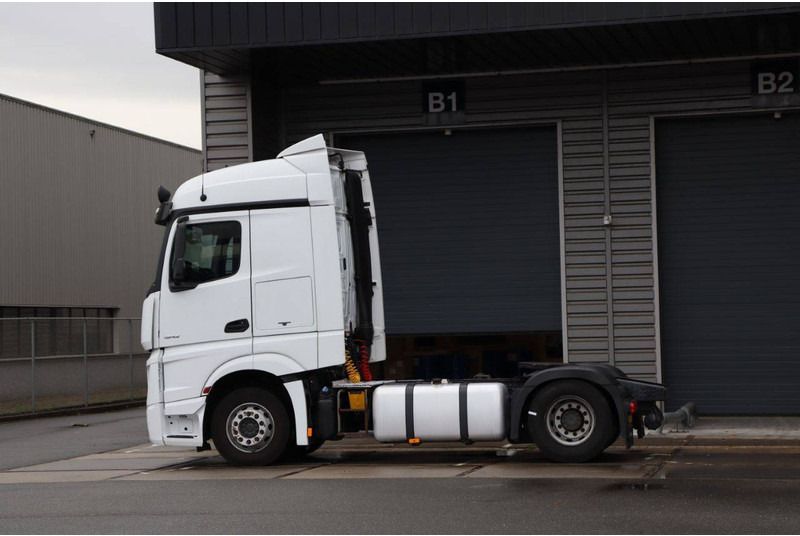 Mercedes-Benz ACTROS - Camión chasis: foto 3 Mercedes-Benz ACTROS - Camión chasis: foto 3