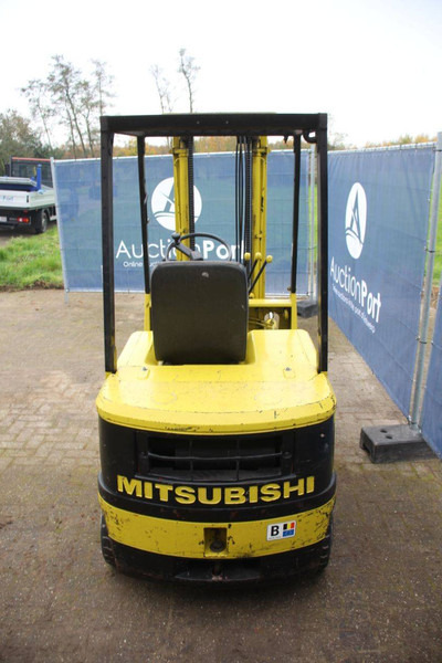 Mitsubishi FD15 - Carretilla elevadora diésel: foto 4 Mitsubishi FD15 - Carretilla elevadora diésel: foto 4