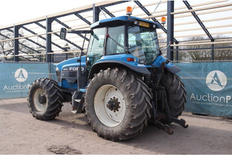New Holland 8670 - Tractor: foto 3 New Holland 8670 - Tractor: foto 3