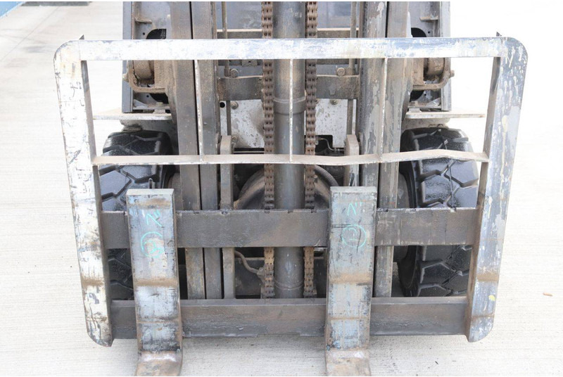 Carretilla elevadora eléctrica Nissan P1B2: foto 12