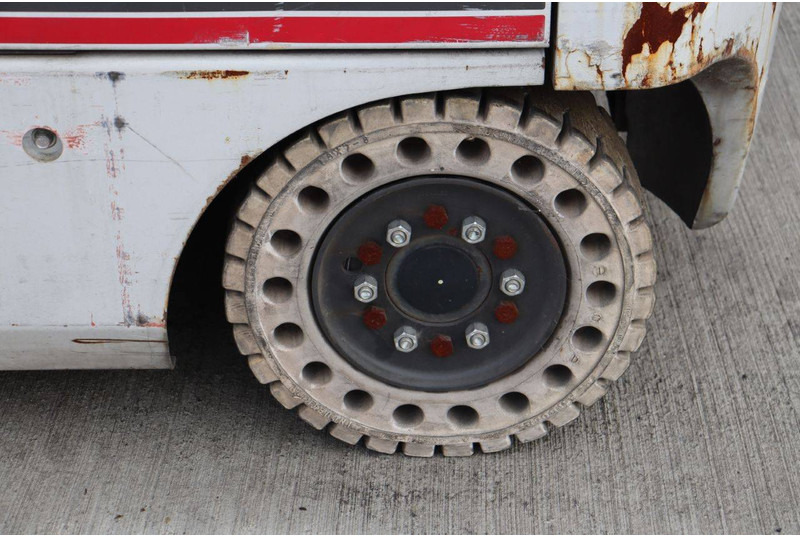 Carretilla elevadora eléctrica Nissan T1B2: foto 15