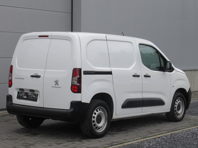 Peugeot Partner 1.5 BlueHDi Automatic - Furgón: foto 4 Peugeot Partner 1.5 BlueHDi Automatic - Furgón: foto 4