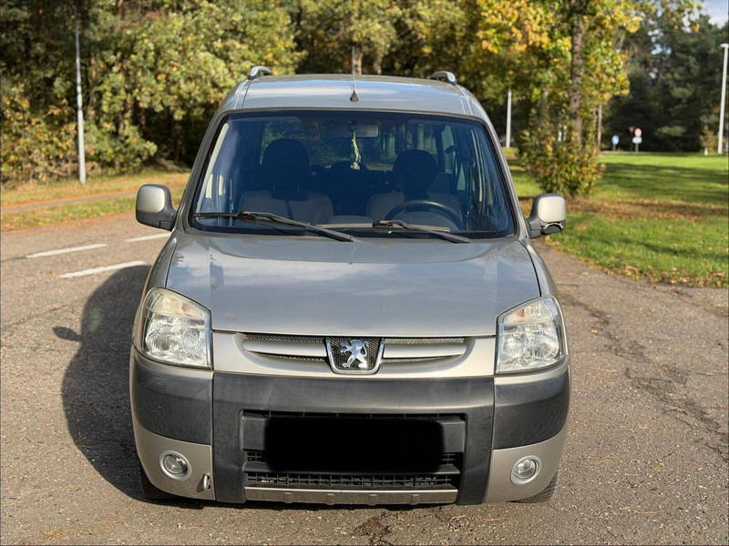 Peugeot Partner 1.6 HDI - Sedan: foto 5 Peugeot Partner 1.6 HDI - Sedan: foto 5