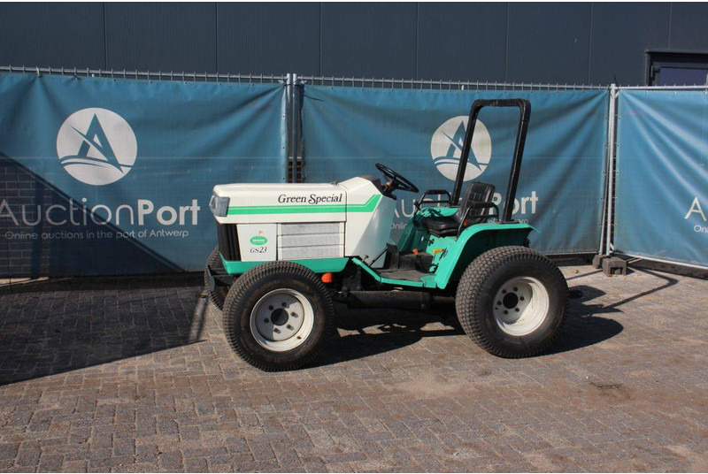 Shibaura Green Special GS23 - Tractor: foto 1 Shibaura Green Special GS23 - Tractor: foto 1