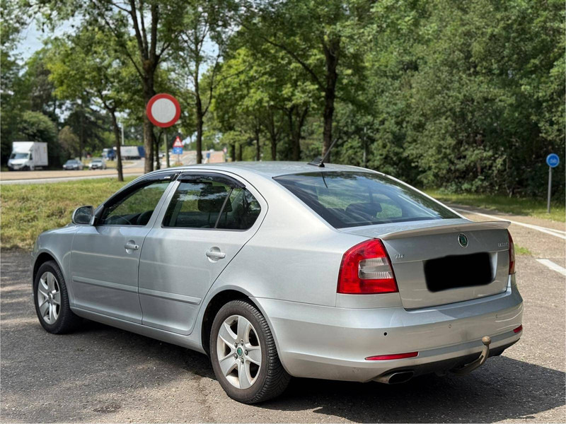 Škoda Octavia 1.6 TDI - Sedan: foto 4 Škoda Octavia 1.6 TDI - Sedan: foto 4