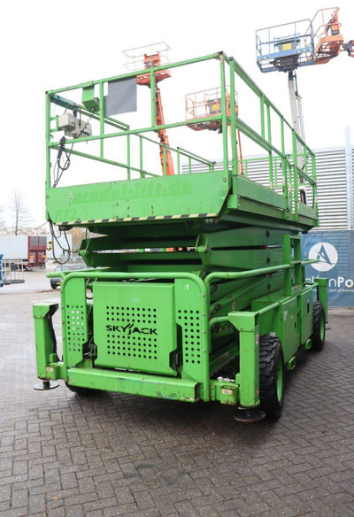 Skyjack SJ 9250 - Plataforma de tijeras: foto 5 Skyjack SJ 9250 - Plataforma de tijeras: foto 5