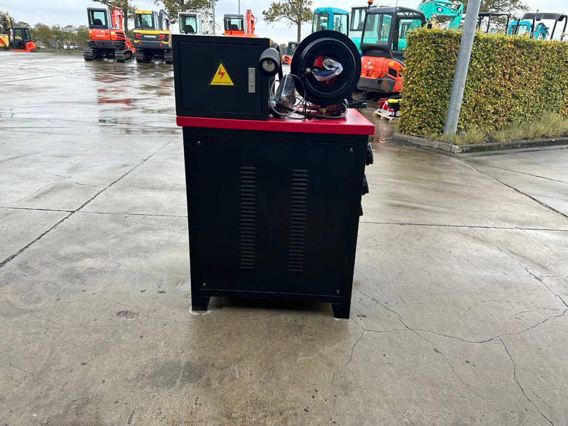 Stahlwerk SW-51 - Acumulador: foto 4 Stahlwerk SW-51 - Acumulador: foto 4