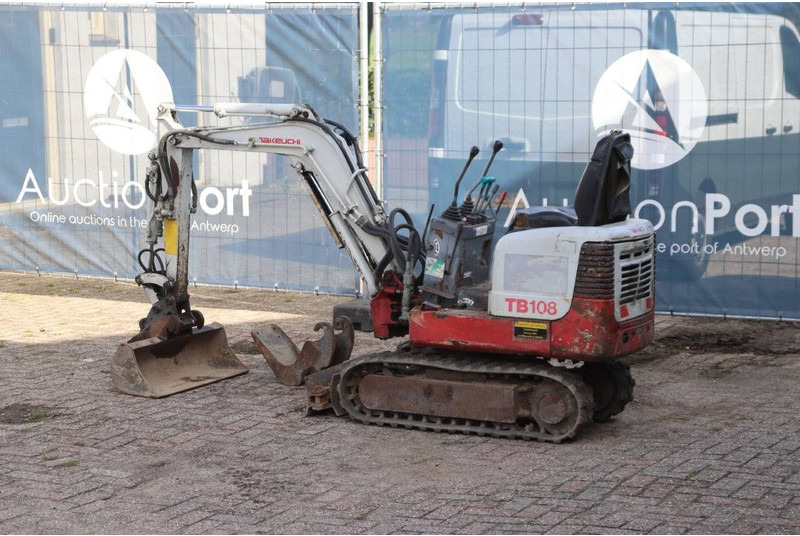 Takeuchi TB108 - Miniexcavadora: foto 3 Takeuchi TB108 - Miniexcavadora: foto 3
