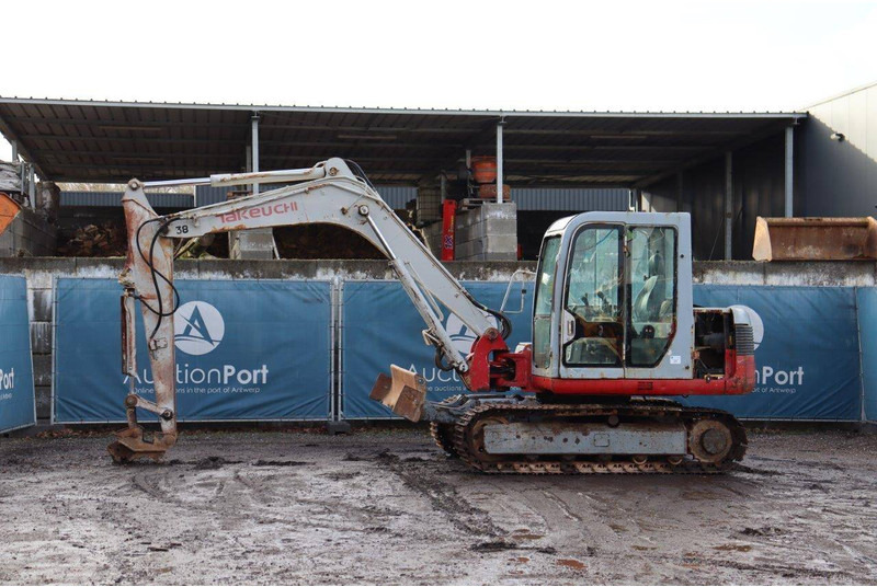 Takeuchi TB175 - Excavadora de cadenas: foto 1 Takeuchi TB175 - Excavadora de cadenas: foto 1