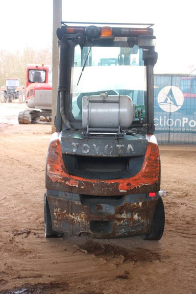 Toyota 06686GF30 - Carretilla elevadora de gas: foto 4 Toyota 06686GF30 - Carretilla elevadora de gas: foto 4