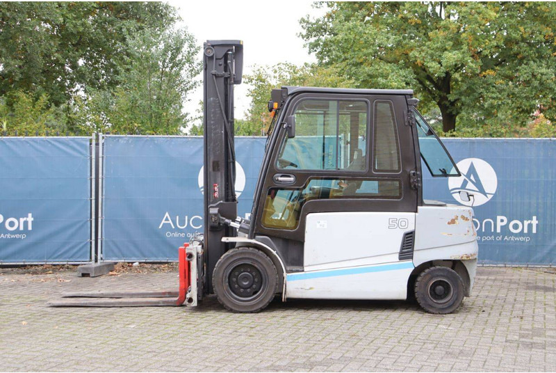 UniCarriers HX 50 - Carretilla elevadora eléctrica: foto 2 UniCarriers HX 50 - Carretilla elevadora eléctrica: foto 2