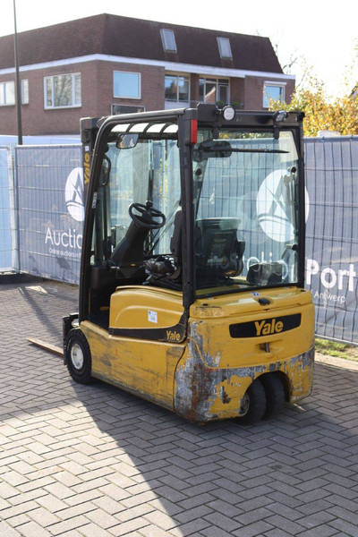 Yale ERP16VT - Carretilla elevadora eléctrica: foto 4 Yale ERP16VT - Carretilla elevadora eléctrica: foto 4