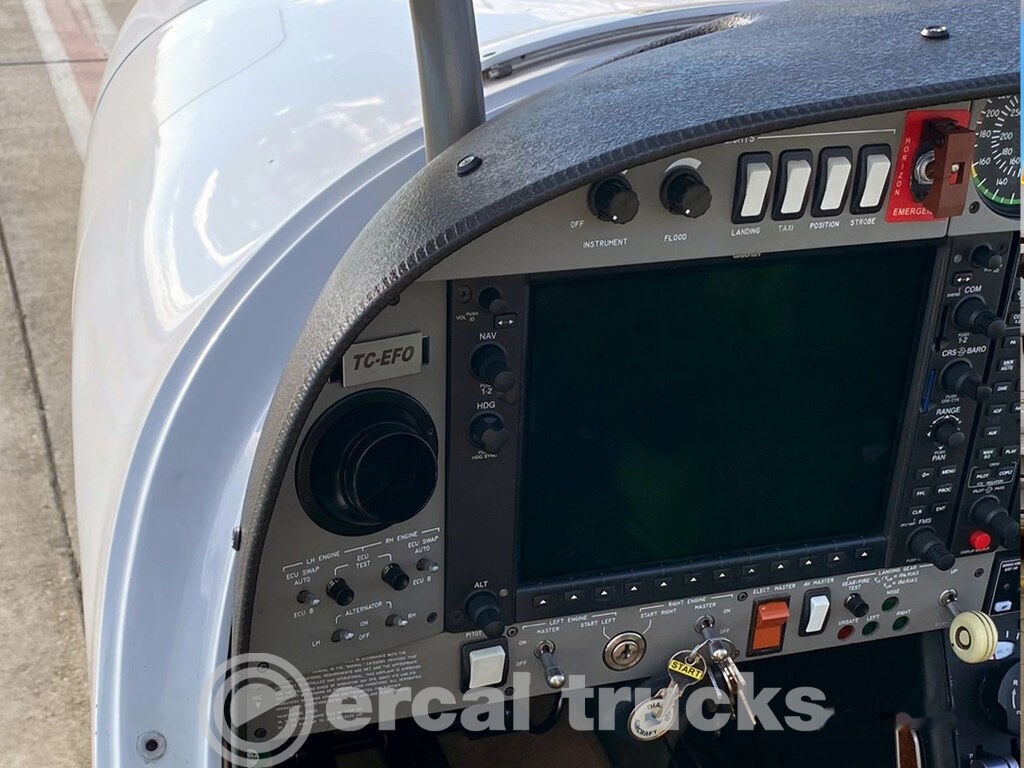 Equipo de apoyo en tierra 2008 Diamond DA42 Twin Star-Airplane: foto 8