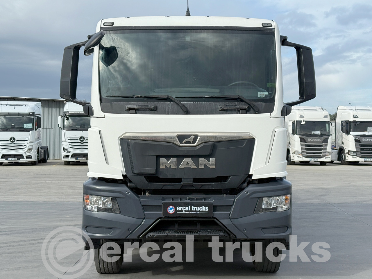 MAN 2024 TGS 41.440 /AUTO -AC-8X4 EURO 6 CONCRETE MIXER - Camión hormigonera: foto 2 MAN 2024 TGS 41.440 /AUTO -AC-8X4 EURO 6 CONCRETE MIXER - Camión hormigonera: foto 2